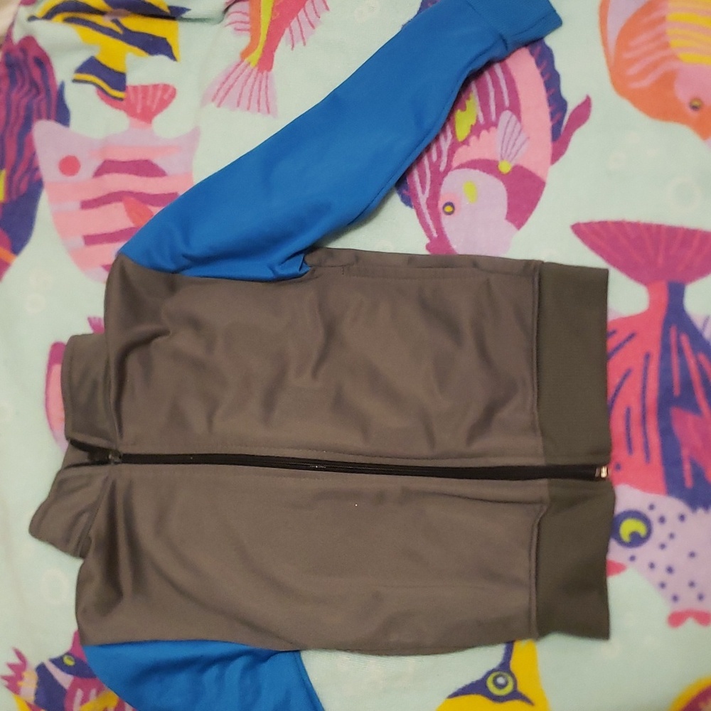 jackets - Picture 2 of 4